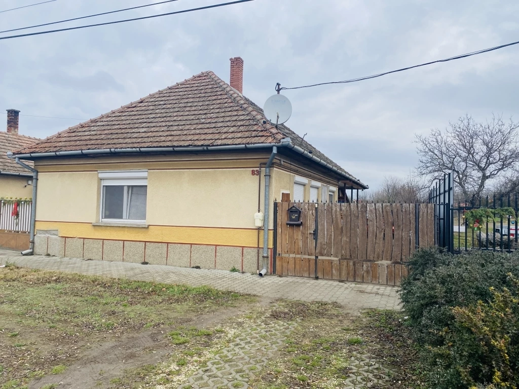 Eladó családi ház Tatárszentgyörgy