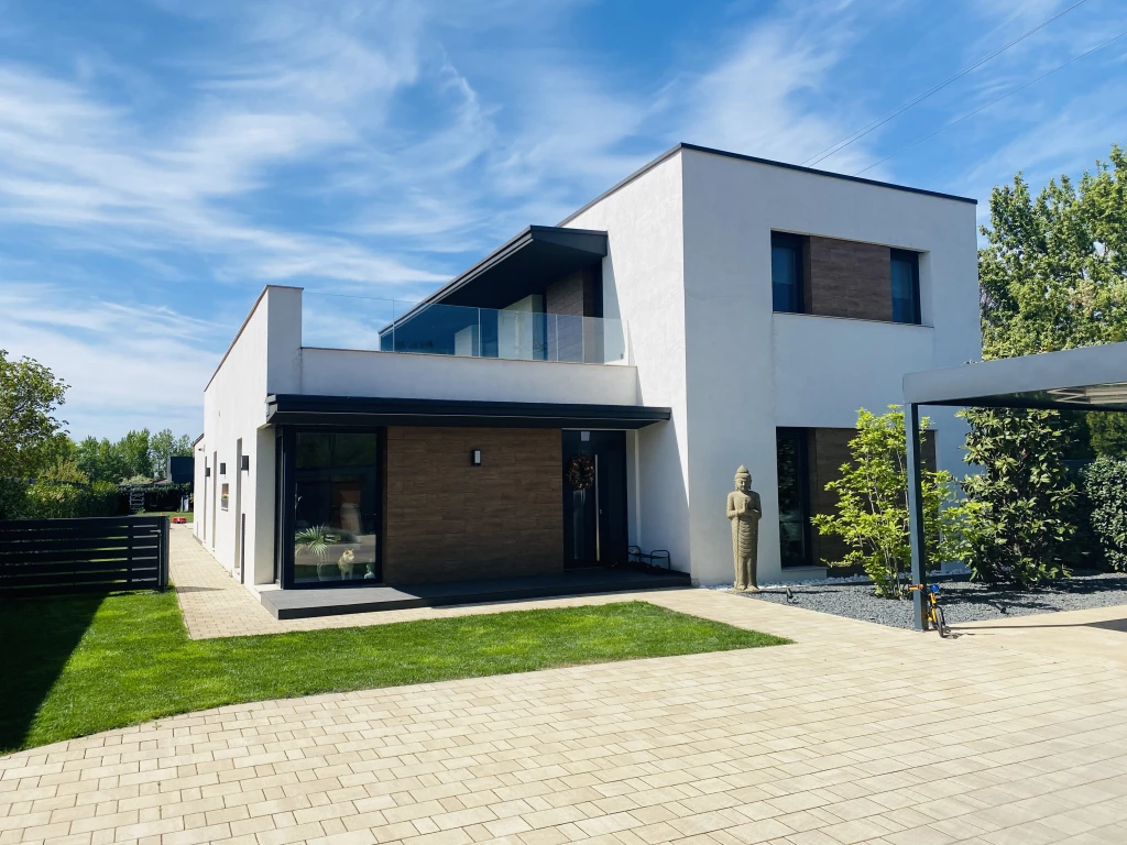 Eladó Luxus Családi Ház Hernád