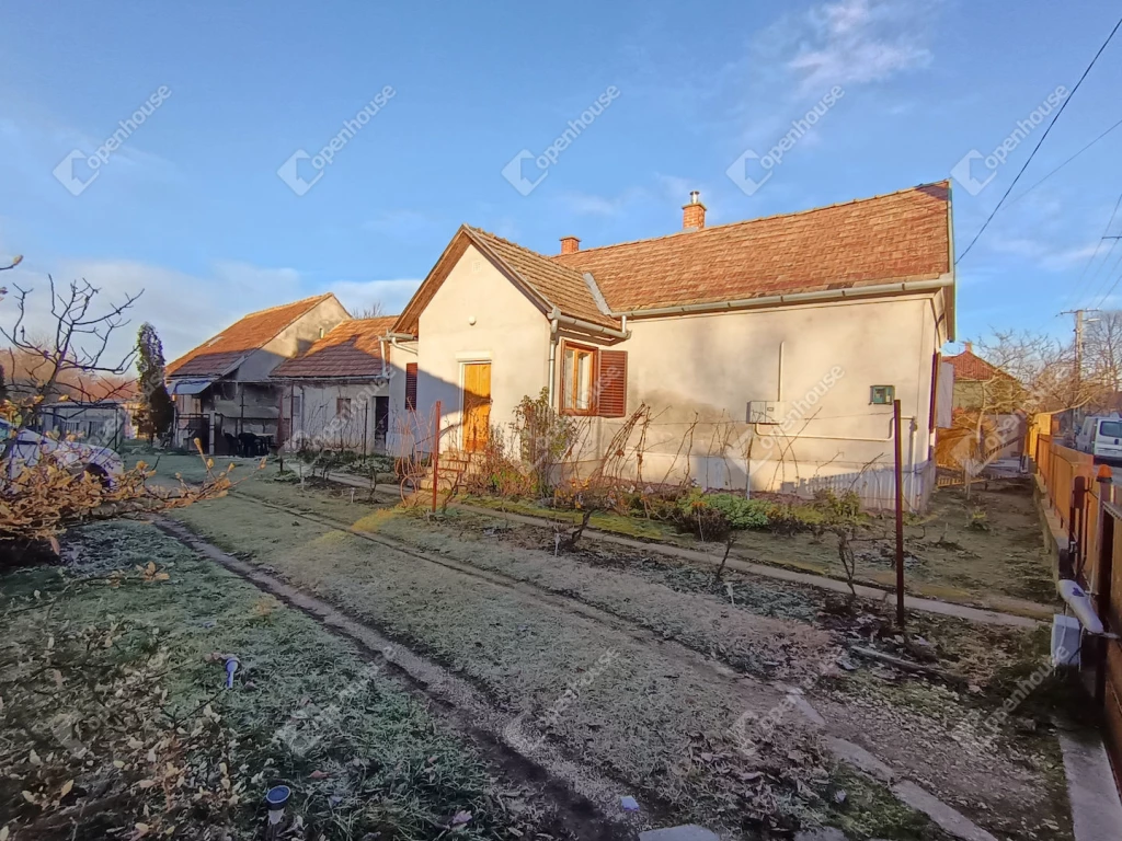 For sale house, Nagyatád, Henész