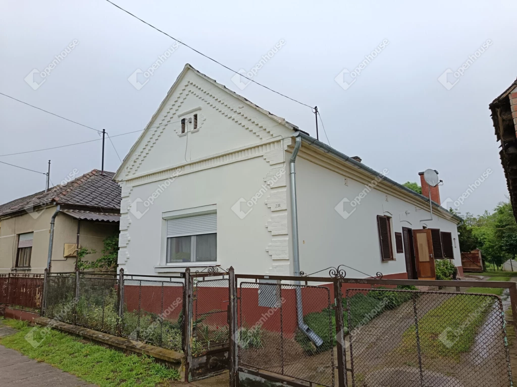 Csokonyavisontán családi ház eladó