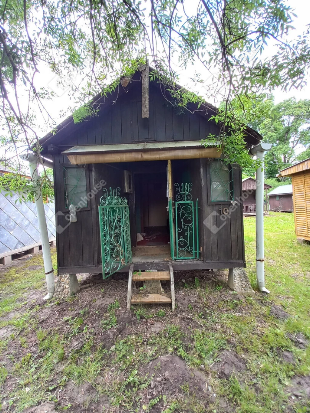 Eladó ingatlan, Csokonyavisonta