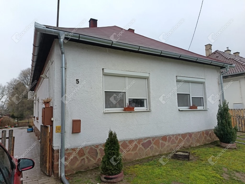 Somogyszobon családi ház eladó.