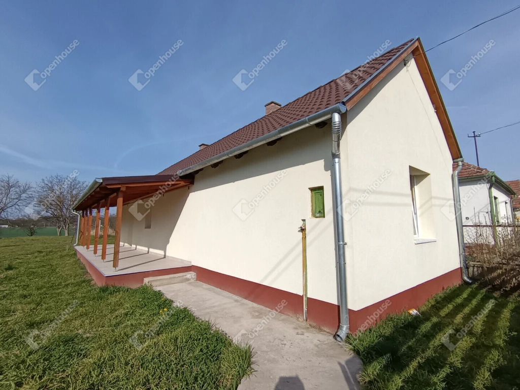 „Ne újíts, költözz! – felújított ház hatalmas telekkel Nagyatádon”