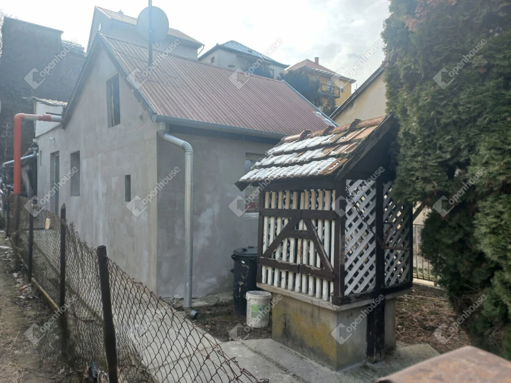 belvárosközeli családi ház