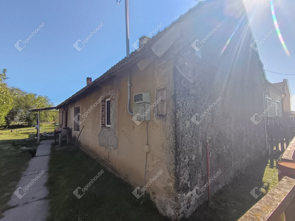 Nyugalom és lehetőség Somogyszobon – 1052 m²-es telekkel