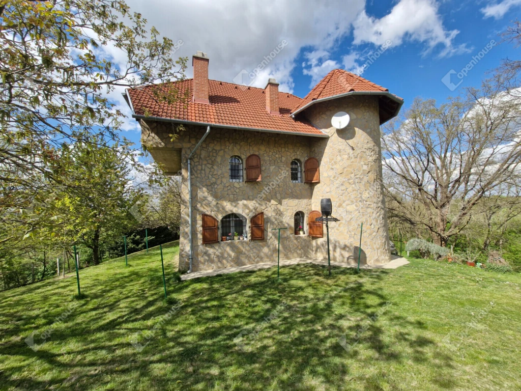 Panoráma, ami rabul ejt. Birtok, ami felszabadít.