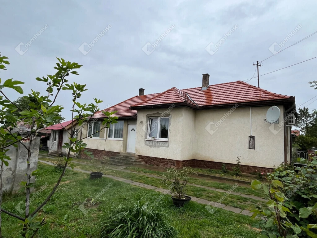 Kadarkúton, 2022-ben modernizált családi ház eladó