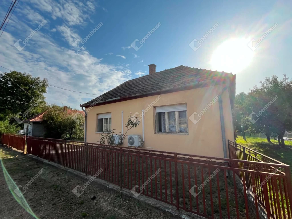 Eladó családi ház Táskán, közel a Balatonhoz – Természetközeli otthon!