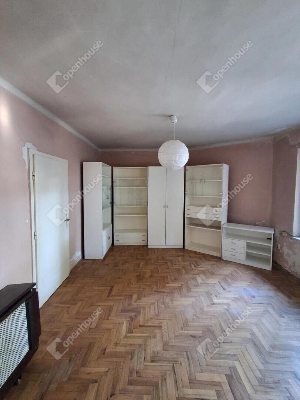 Belvárosi lakás eladó