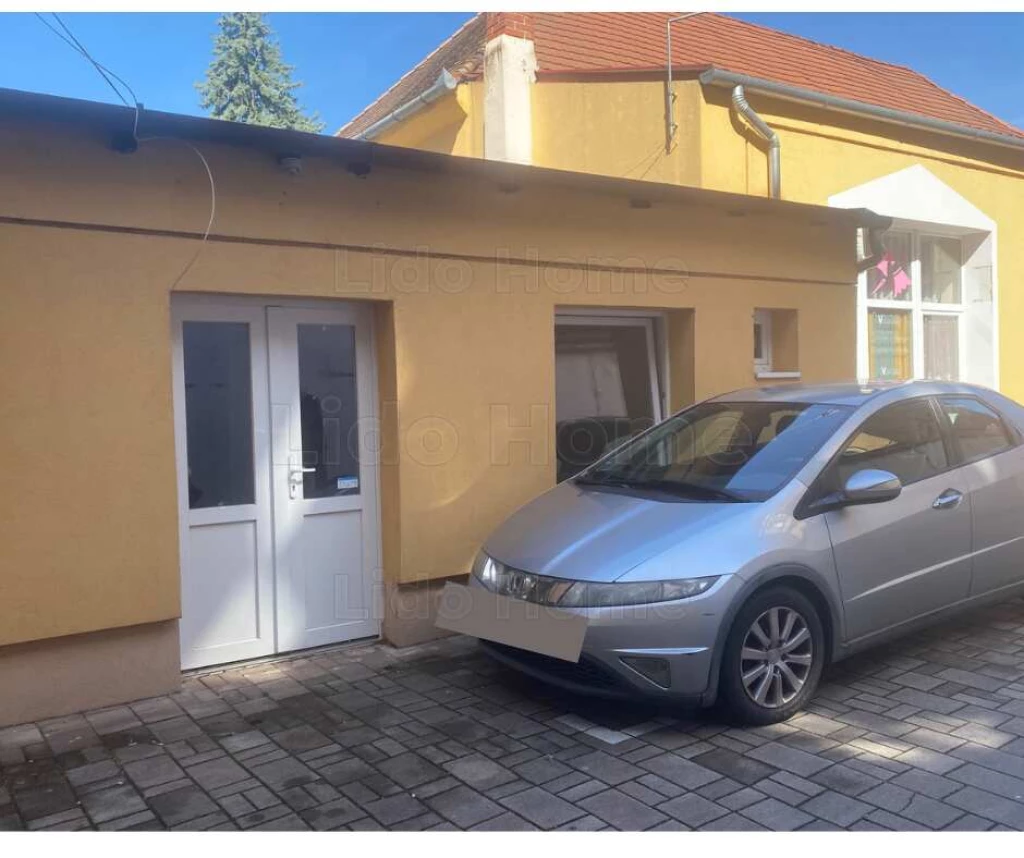Nagykanizsa belvárosában udvari üzlet/irodahelyiség kiadó