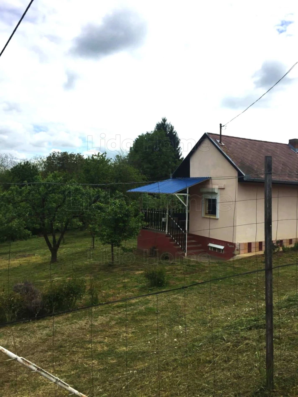 Eladó gyöngyszem a Csónakázó tónál