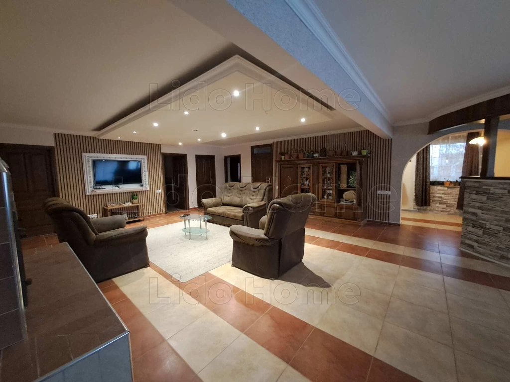 Eladó egy kiváló állapotú családi ház Gelseszigeten