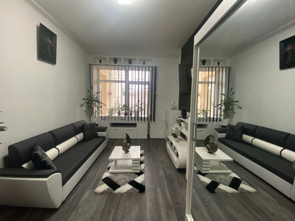 ELADÓ Nagykanizsa Belvárosában egy elegáns, igényesen felújított polgári lakás