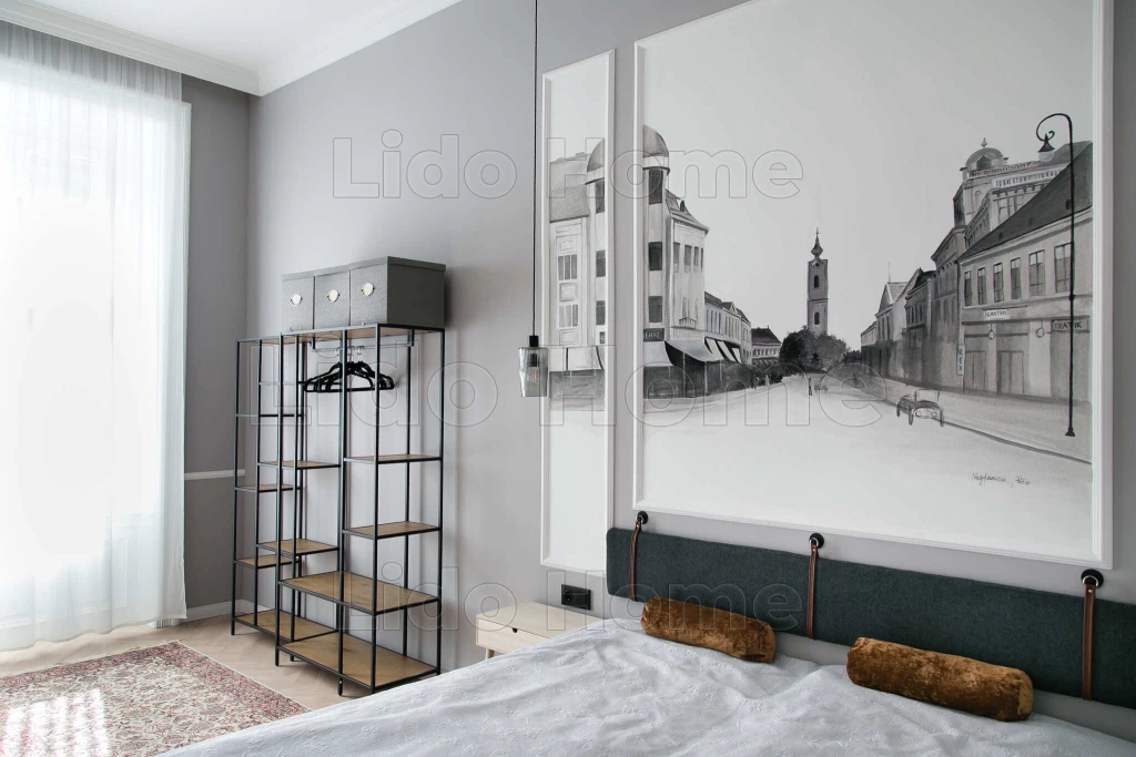 Nagykanizsa Belvárosában eladó egy 75 m2-es, 3 szobás, erkélyes prémium minőségben felújított téglalakás