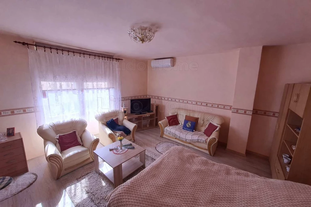 Családi ház eladó Vésén – 80 m², pince, jó elhelyezkedéssel