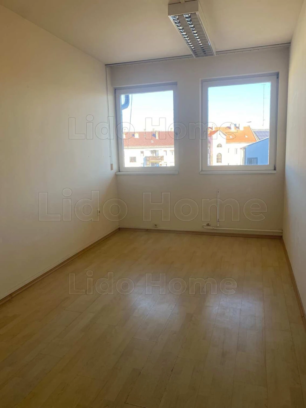 Nagykanizsa Belvárosában iroda kiadó ( 2db iroda+ előtér=40m2)