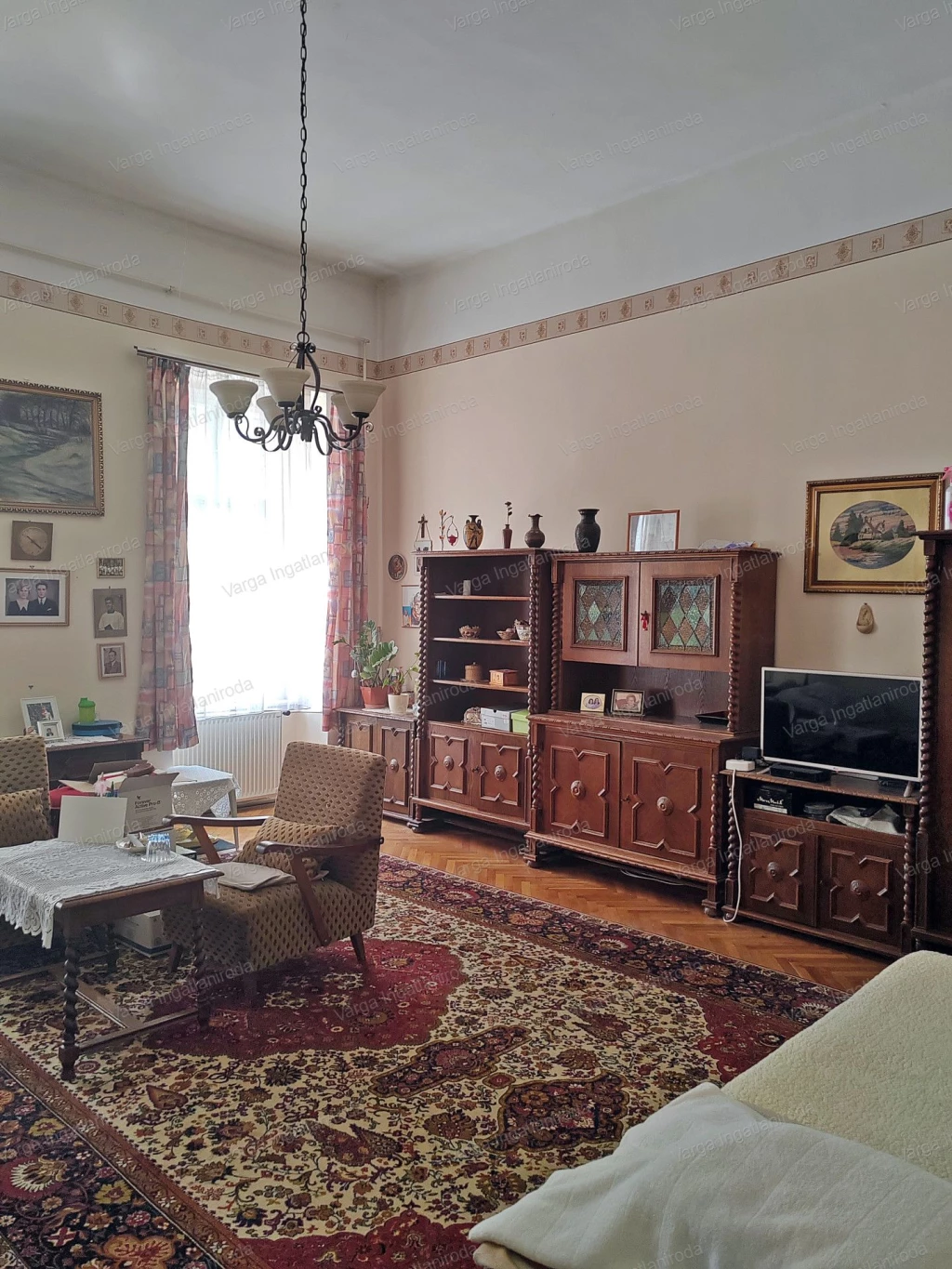 c3-1-name c2-19-name, Sopron, Belváros külső