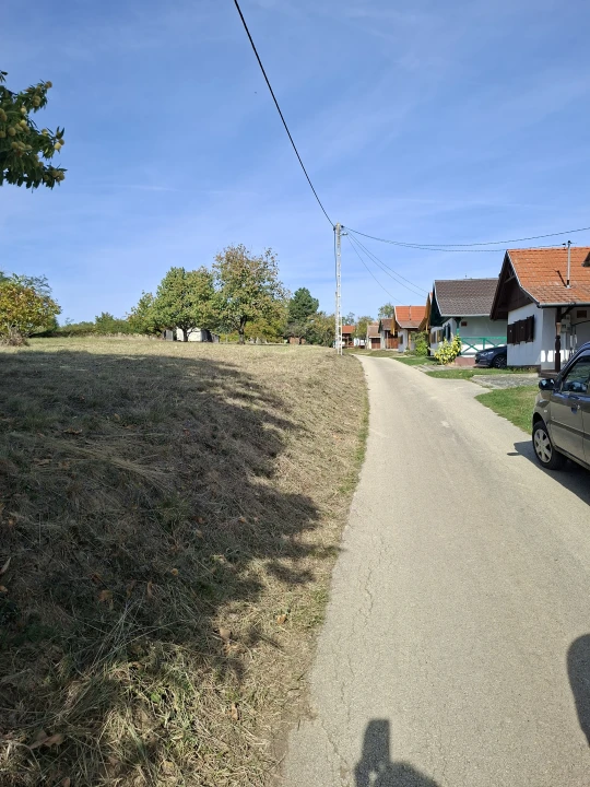 Eladó üdülőtelek, Petrikeresztúr