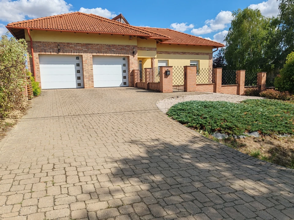 For sale house, Szálka