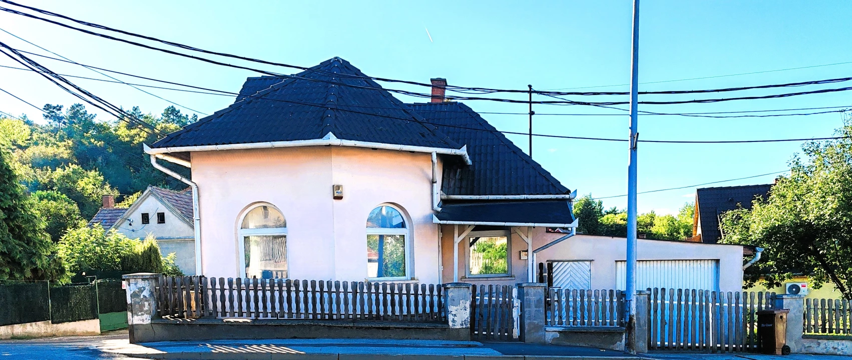 For sale house, Komló