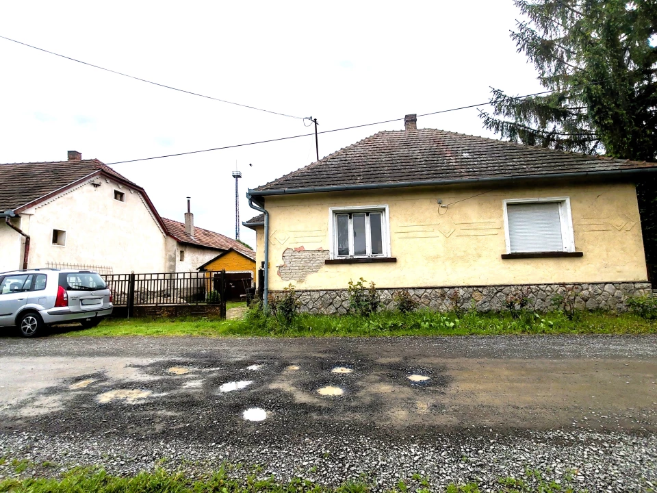 Eladó családi ház, Nagymányok
