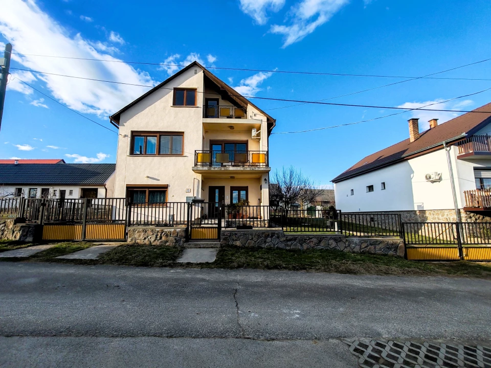 For sale house, Geresdlak