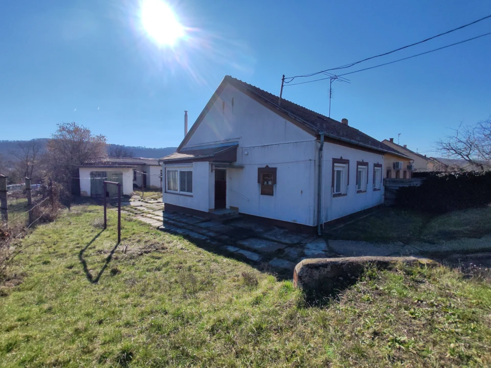 Eladó ikerház, Hidas