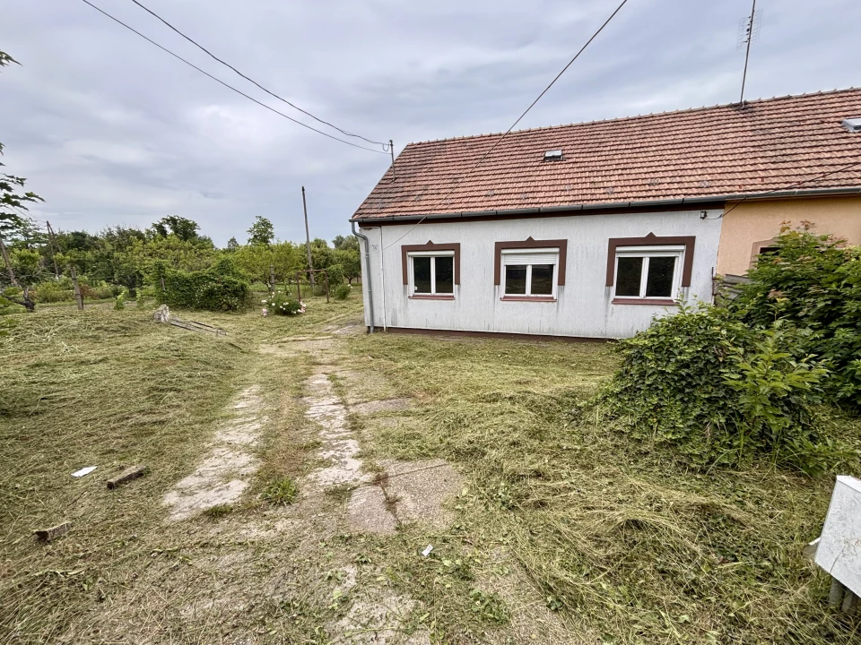 Eladó ikerház, Hidas