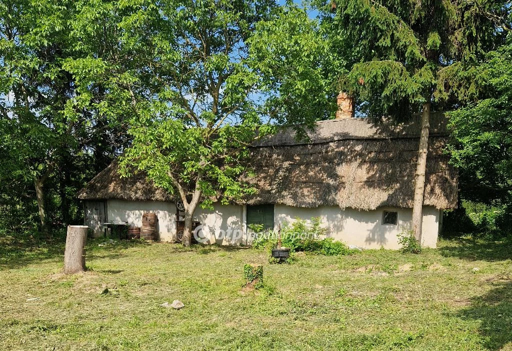 Eladó építési telek, Balatonberény, Külterület