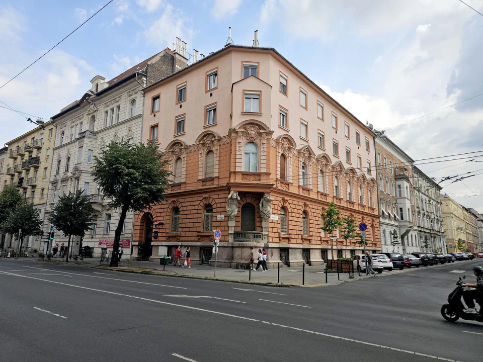 For sale store, Budapest VII. kerület, Damjanich utca 17