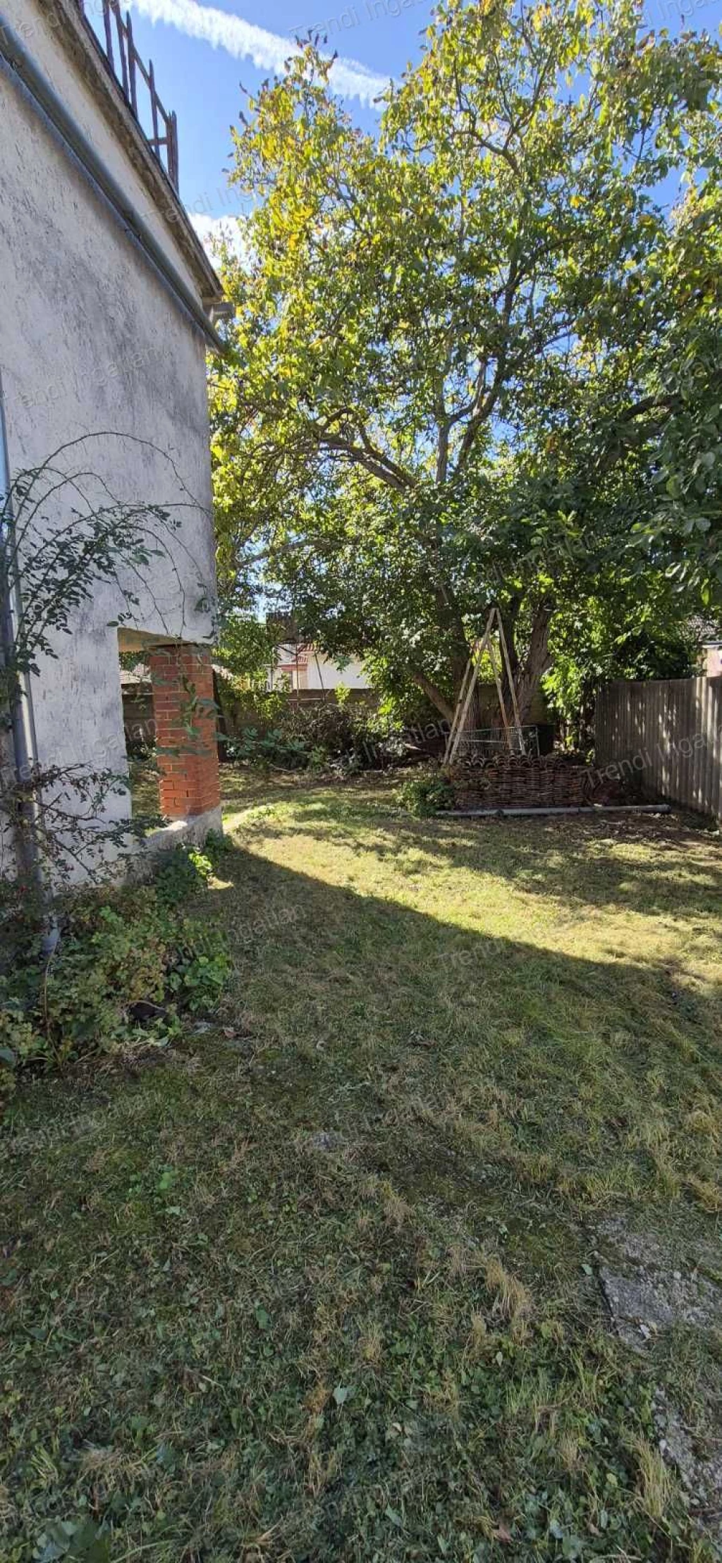 c3-1-name c2-1-name, Győr, Győrszentiván