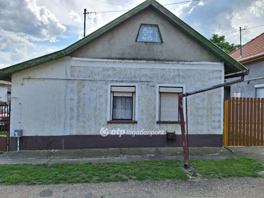 For sale house, Tiszaörs