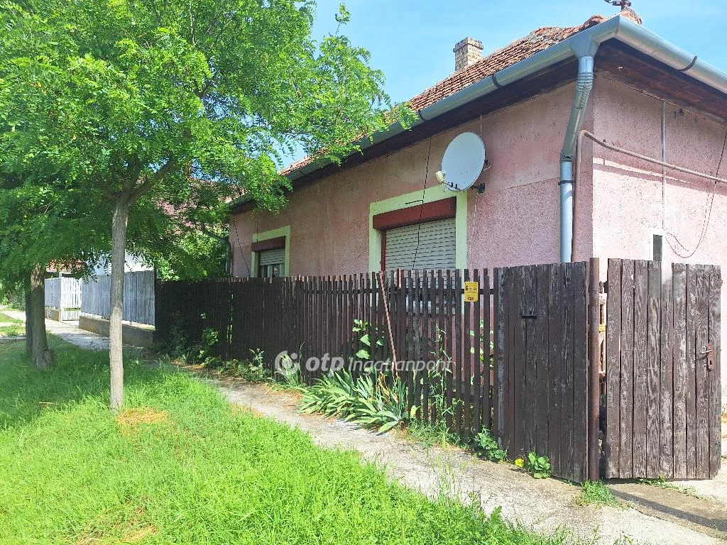 For sale house, Szeghalom, Honvéd utca