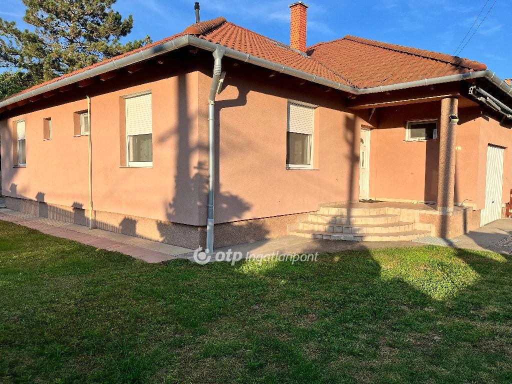 For sale semi-detached house, Monorierdő, Bokor utca