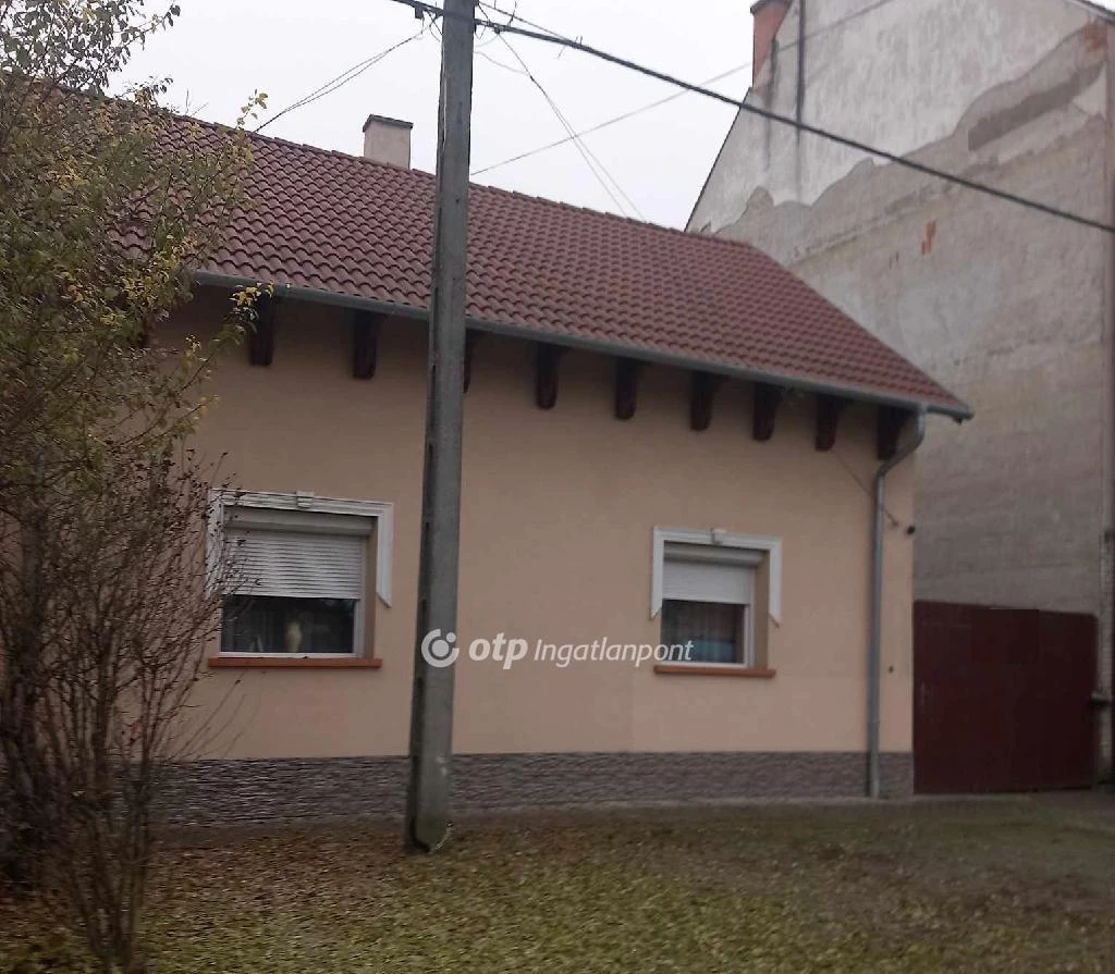 For sale house, Szolnok