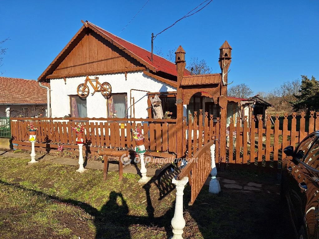 For sale house, Tiszaörs