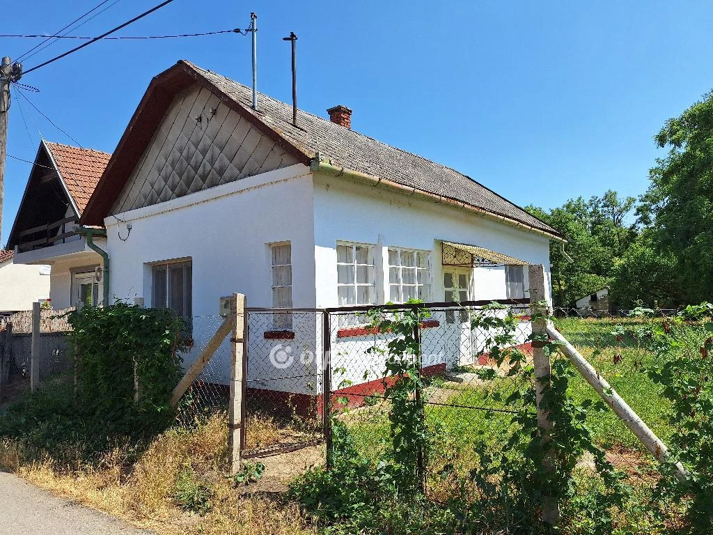 Eladó Ház, Tiszaszentimre