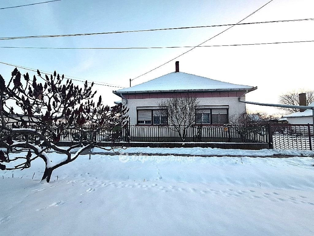 Eladó Ház, Körösladány