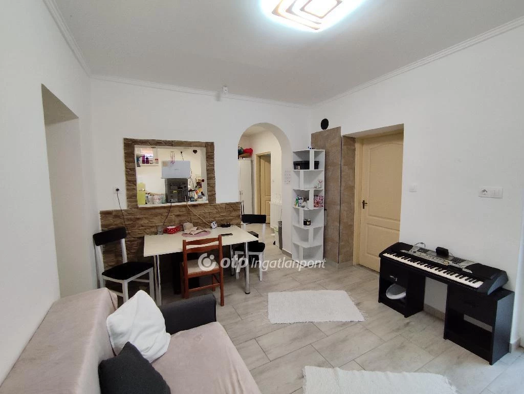 Eladó Ház, Szeghalom