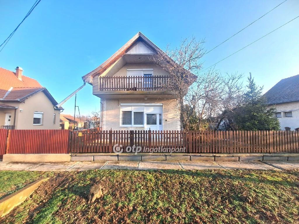 Eladó Ház, Szeghalom