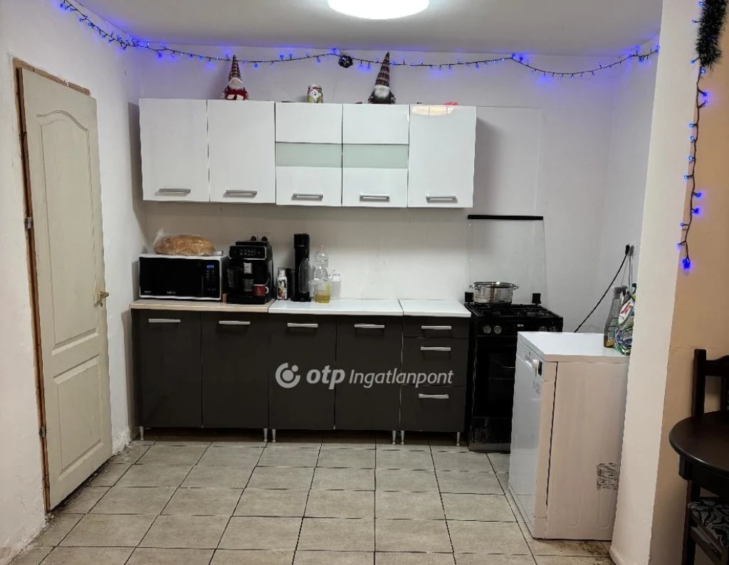 Eladó Ház, Fegyvernek