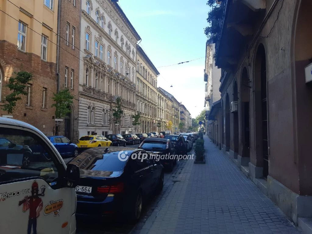 Eladó téglalakás, Budapest VII. kerület, Bethlen Gábor tér környéke