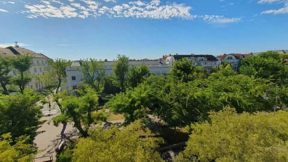 Eladó téglalakás, Kecskemét