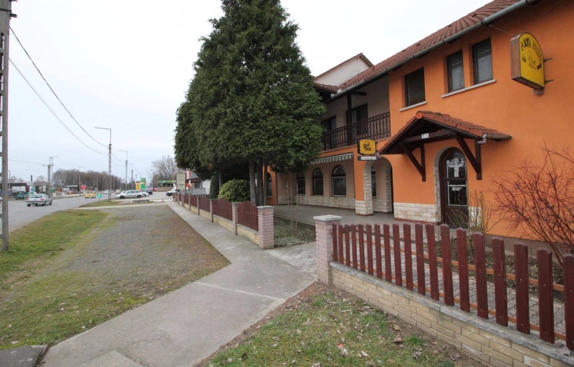 For sale hotel, inn, Dombóvár