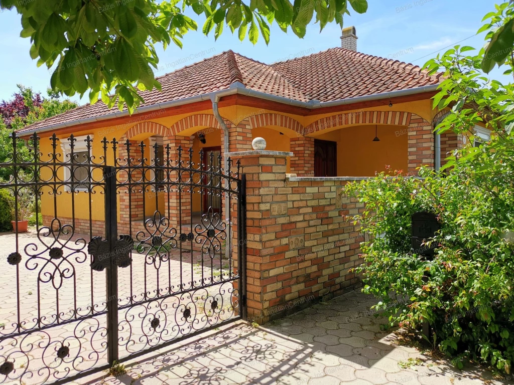 For sale house, Kiskunhalas, Alsóváros