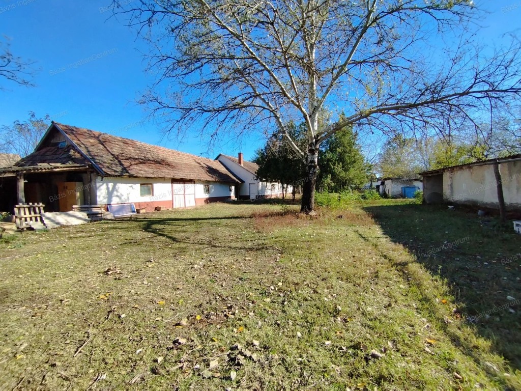 For sale house, Bócsa