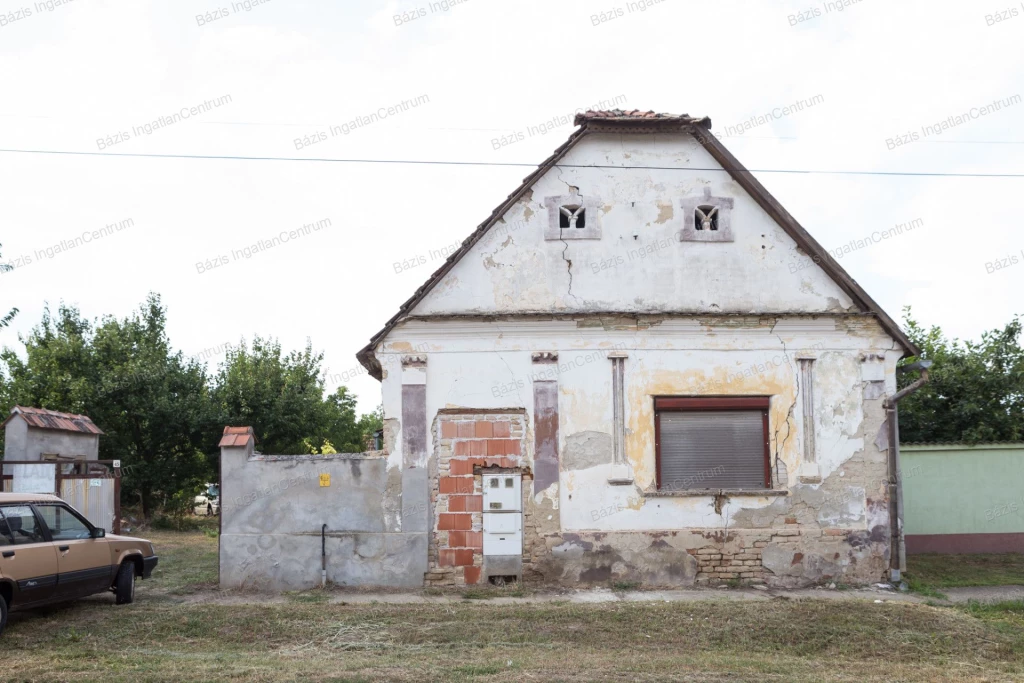 For sale house, Felsőszentiván