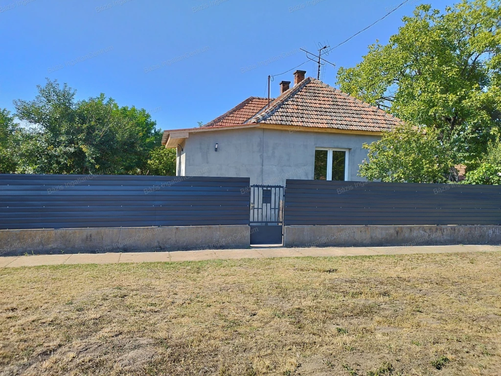 For sale house, Kisszállás