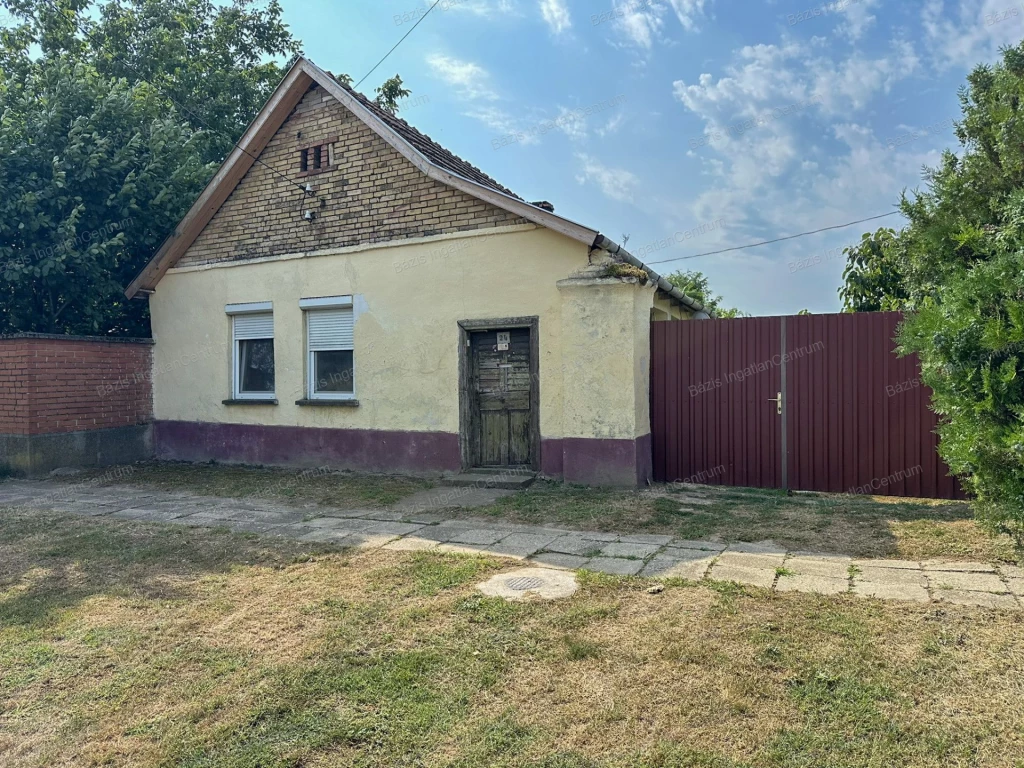 For sale house, Felsőszentiván