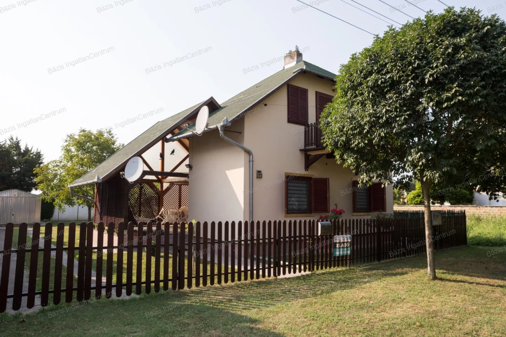 For sale holiday house, summer cottage, Dávod, Püspökpuszta